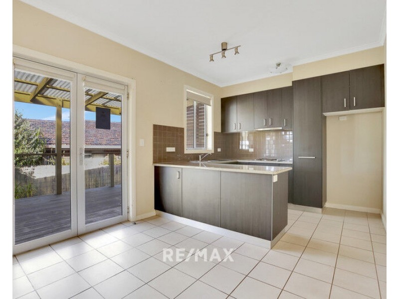 2/13 New Street, Lakes Entrance VIC 3909
