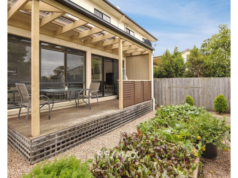 5/83 Esplanade, Lakes Entrance VIC 3909