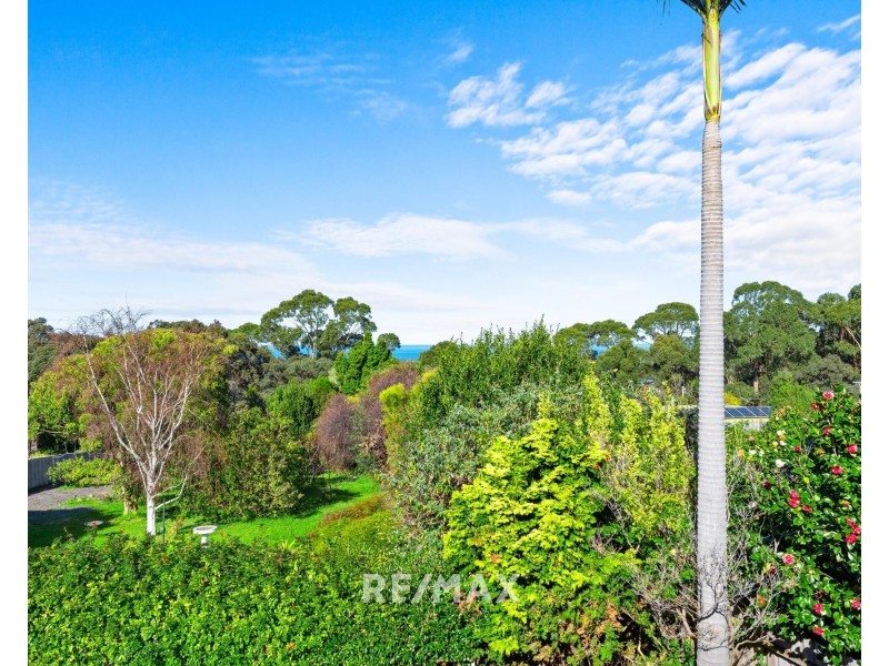 26 Creighton Street, Kalimna VIC 3909