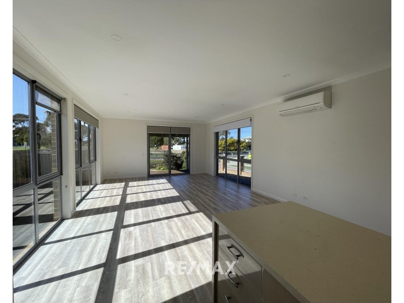 2 Penang Boardwalk, Lakes Entrance VIC 3909