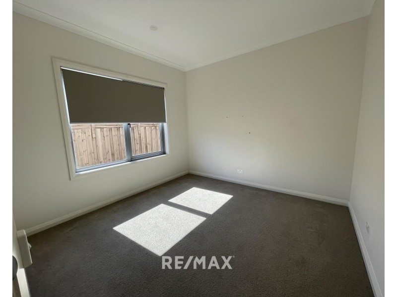 2 Penang Boardwalk, Lakes Entrance VIC 3909