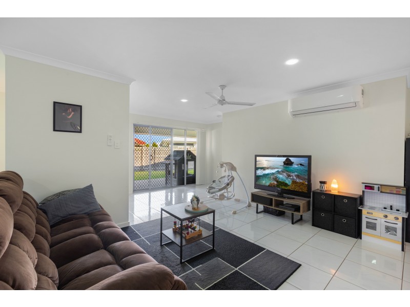 34 Haslewood Cres, Meridan Plains QLD 4551