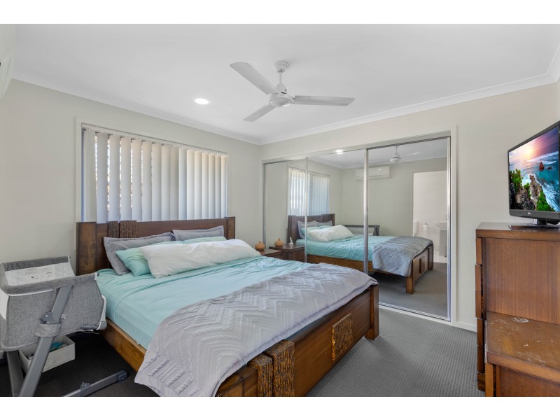 34 Haslewood Cres, Meridan Plains QLD 4551