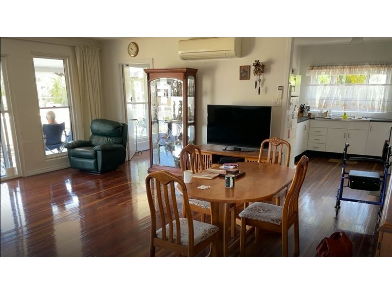 17 Howard St, Burrum Heads QLD 4659