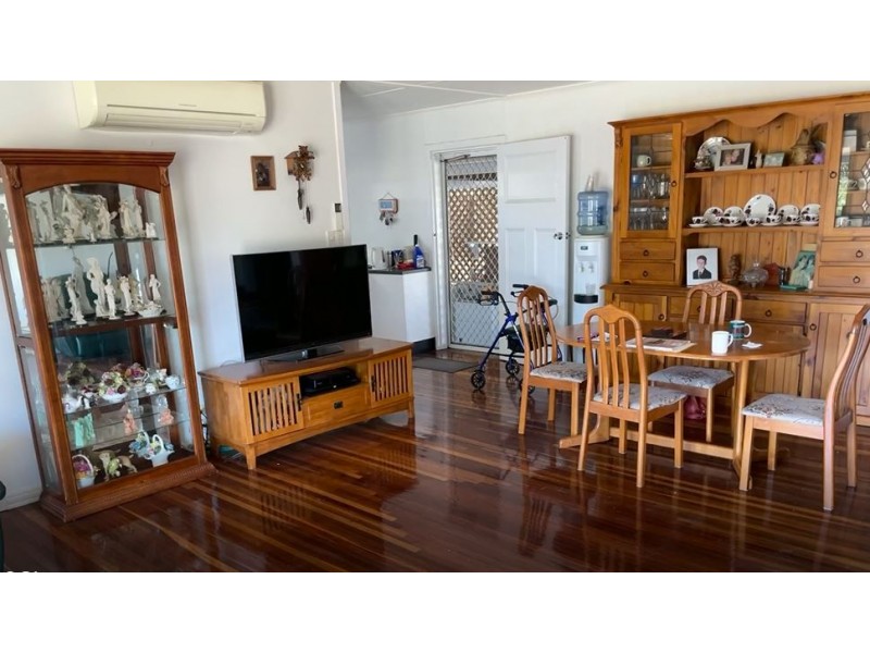 17 Howard St, Burrum Heads QLD 4659