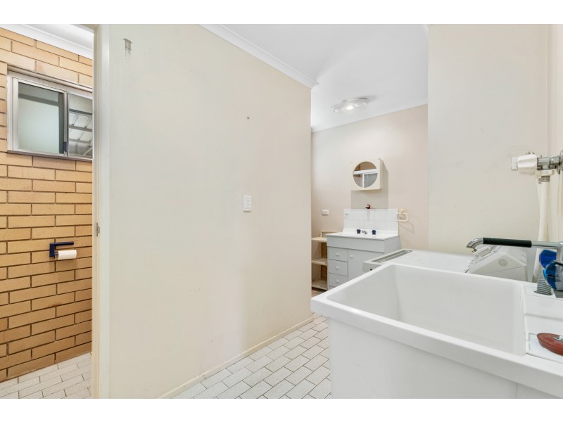 2/79a Court Road, Nambour QLD 4560