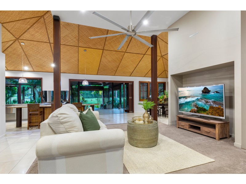 30 Sawreys Road, Forest Glen QLD 4556