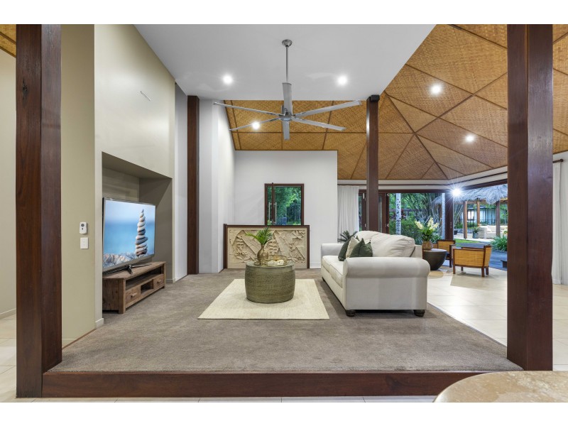 30 Sawreys Road, Forest Glen QLD 4556