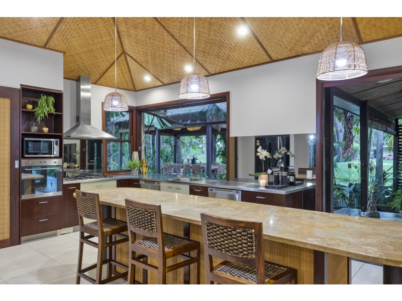 30 Sawreys Road, Forest Glen QLD 4556