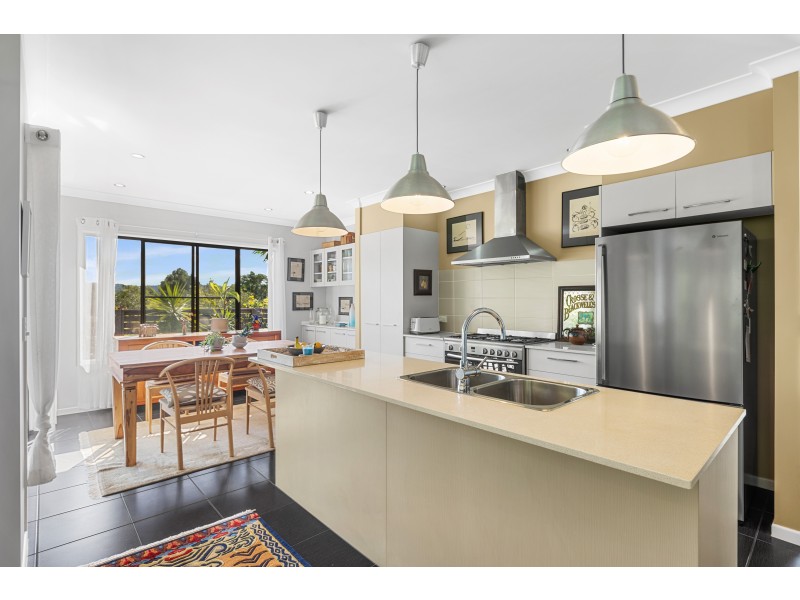 6 Bowers Court, Woombye QLD 4559