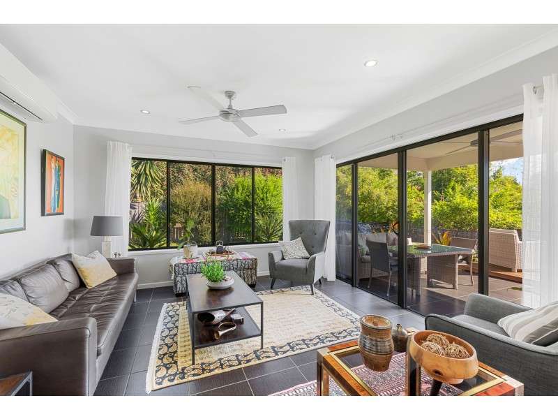 6 Bowers Court, Woombye QLD 4559