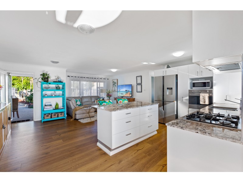 13 Juno Drive, Aroona QLD 4551