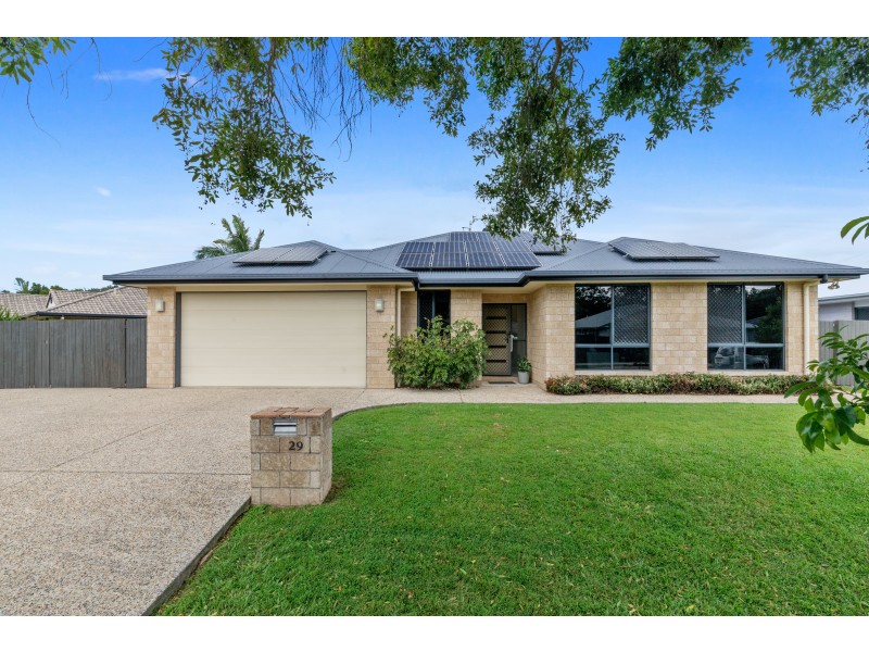 29 Maddock Ave, Mooloolah Valley QLD 4553