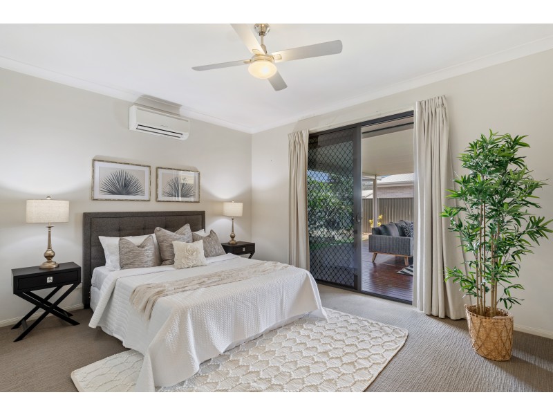 29 Maddock Ave, Mooloolah Valley QLD 4553