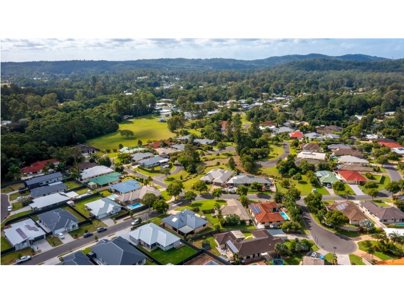29 Maddock Ave, Mooloolah Valley QLD 4553
