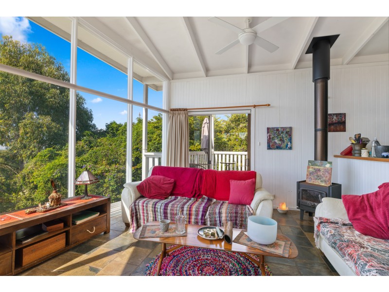 27 Flaxton Drive, Mapleton QLD 4560