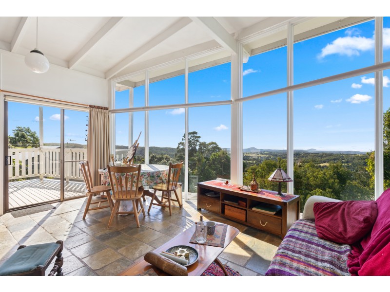 27 Flaxton Drive, Mapleton QLD 4560