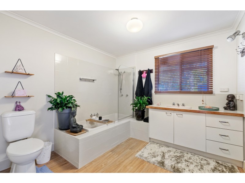 267 Kureelpa Falls Road, Kureelpa QLD 4560