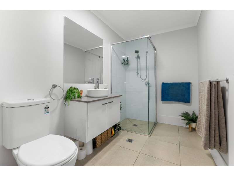 18 Bonaparte Place, Palmwoods QLD 4555