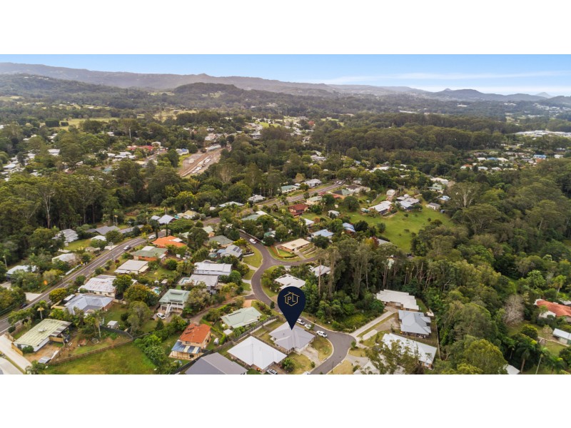 18 Bonaparte Place, Palmwoods QLD 4555