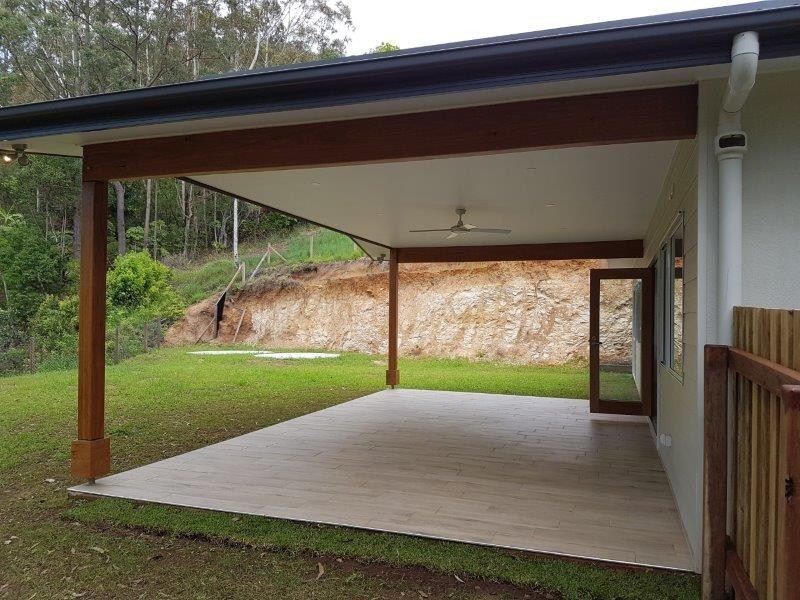 6 Simons Road, Towen Mountain QLD 4560