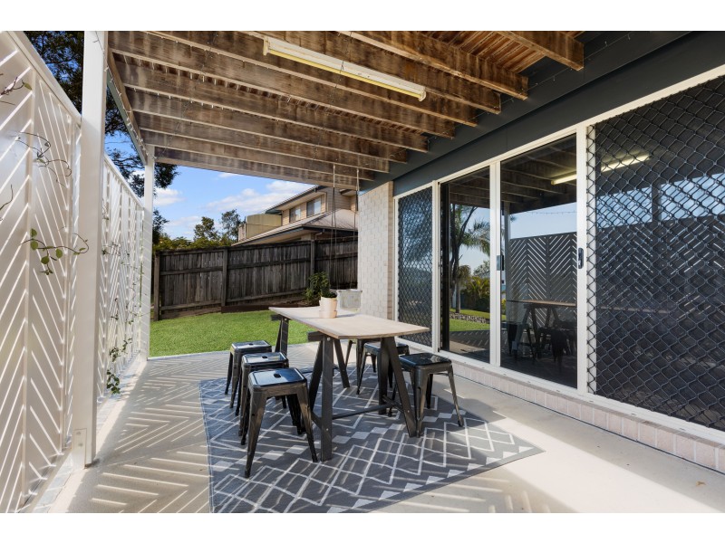 6 Dalzell Court, Burnside QLD 4560