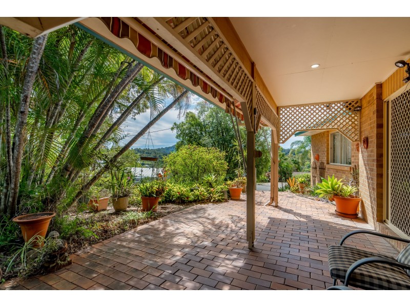 1 Strathford Avenue, Nambour QLD 4560