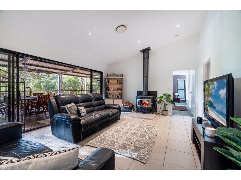 102 Diamond Valley Road, Mooloolah Valley QLD 4553