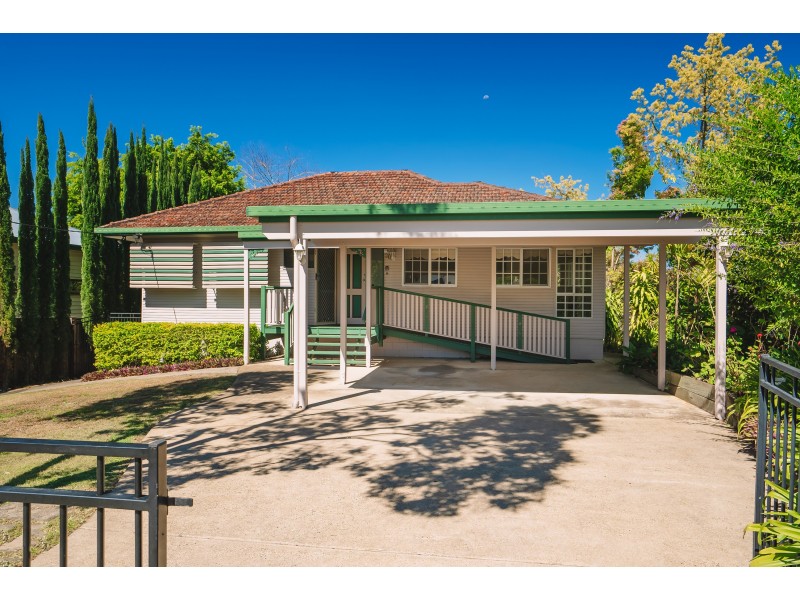 30 Hill Street, Woombye QLD 4559