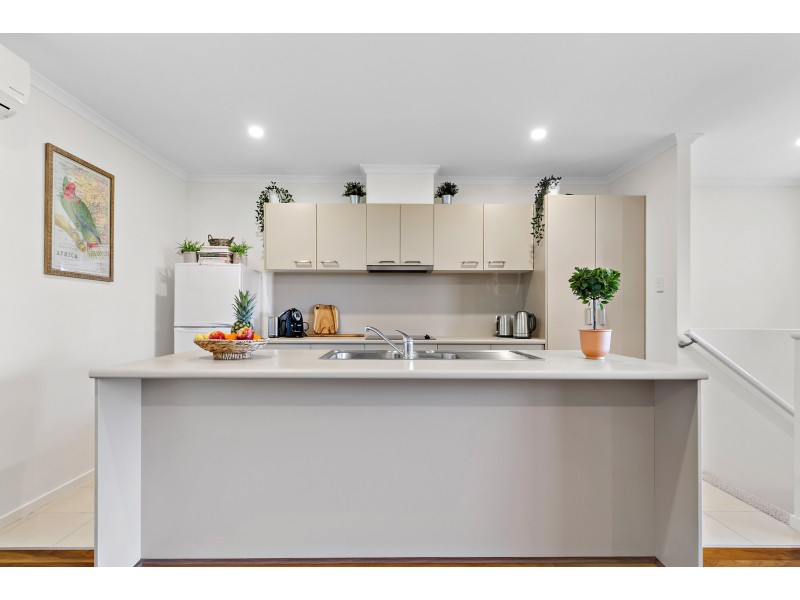 2/33 Blackall Street, Woombye QLD 4559