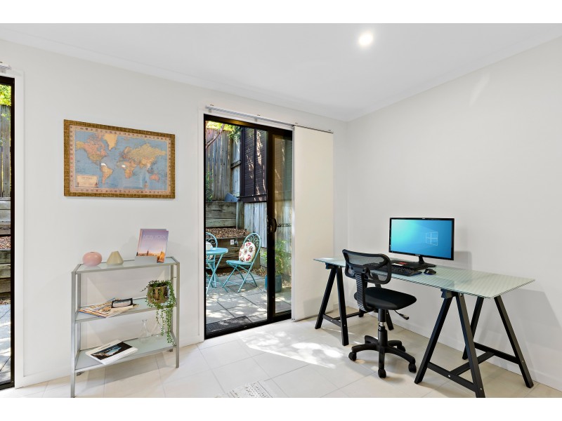 2/33 Blackall Street, Woombye QLD 4559