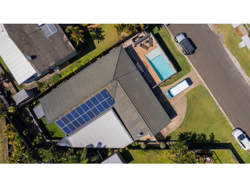 5 Jacaranda Drive, Mooloolaba QLD 4557