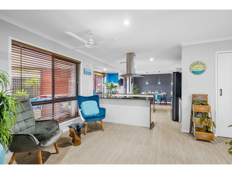 5 Jacaranda Drive, Mooloolaba QLD 4557