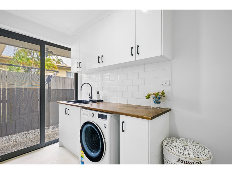 5 Jacaranda Drive, Mooloolaba QLD 4557