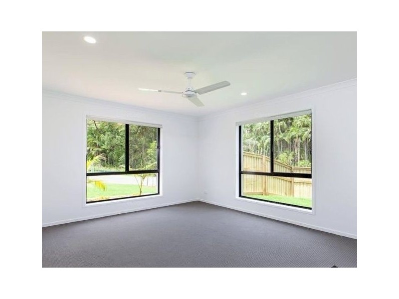 Unit 2/27 Corey Court, Palmwoods QLD 4555