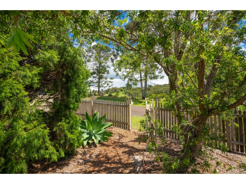 5 Bullock Court, Kureelpa QLD 4560