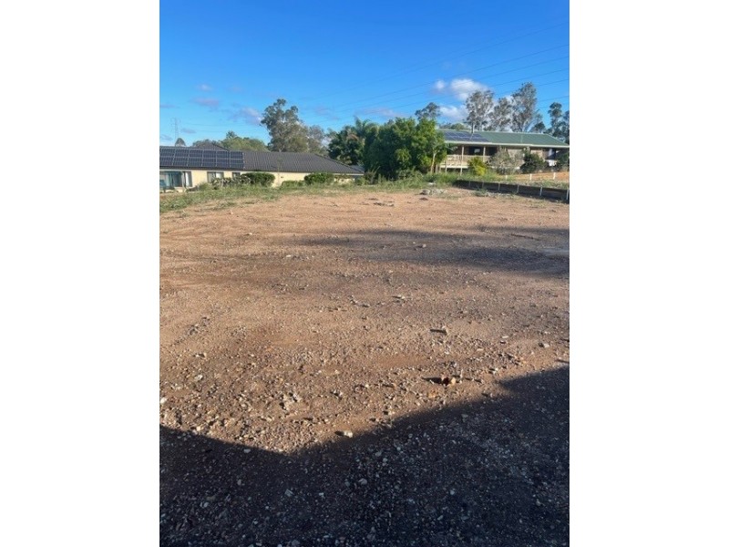 3 Miners Place, Southside QLD 4570