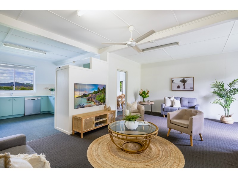 16 Ann Street, Woombye QLD 4559
