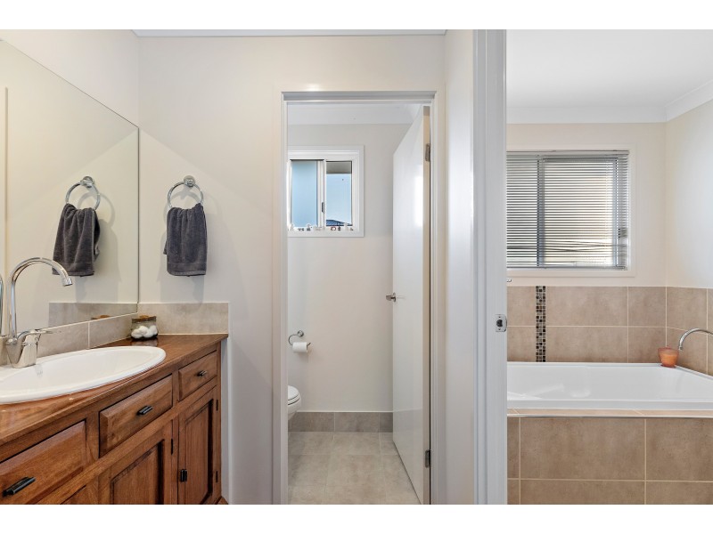 40 Judicial Circuit, Jones Hill QLD 4570