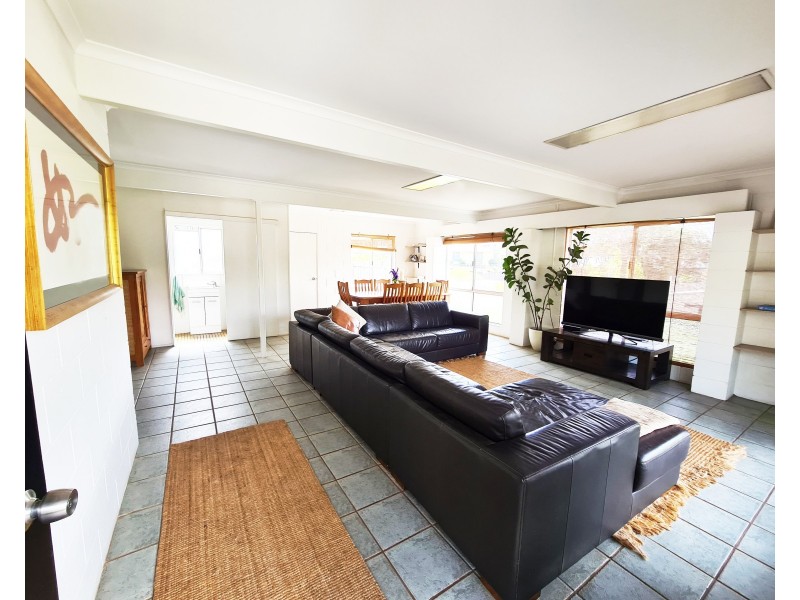 21 Pease Blossom Street, Coes Creek QLD 4560