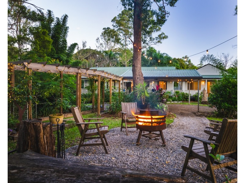 32 Mooloolah Road, Mooloolah Valley QLD 4553
