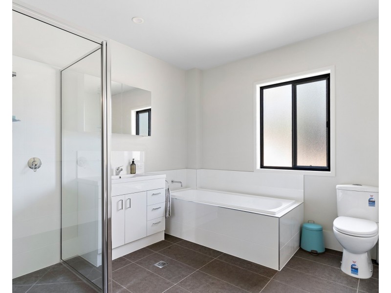 58 Delray Road, Mothar Mountain QLD 4570