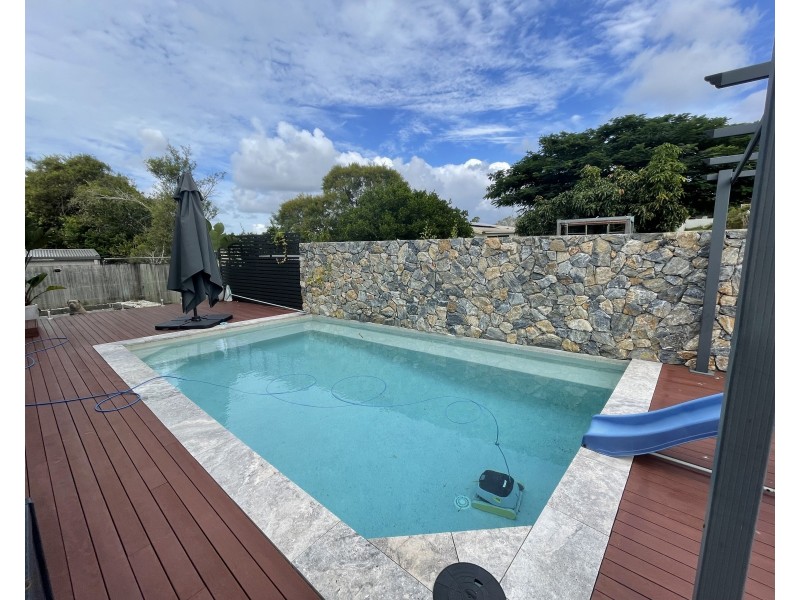 6 Cooee Ct, Coes Creek QLD 4560