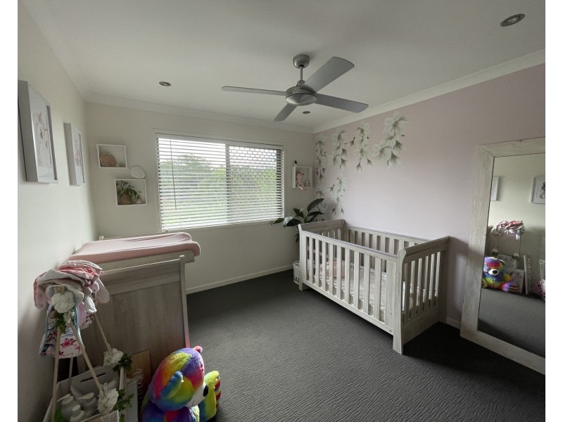 6 Cooee Ct, Coes Creek QLD 4560