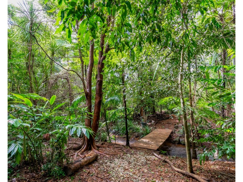 57 Treehaven Way, Maleny QLD 4552