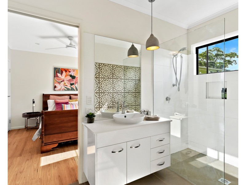 25 Kingsview Drive, Flaxton QLD 4560