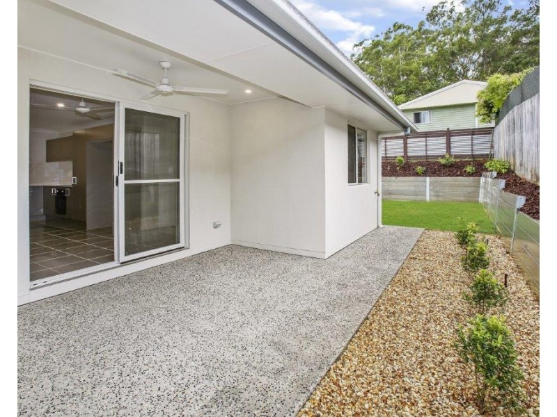 2/5 Harris Drive, Palmwoods QLD 4555