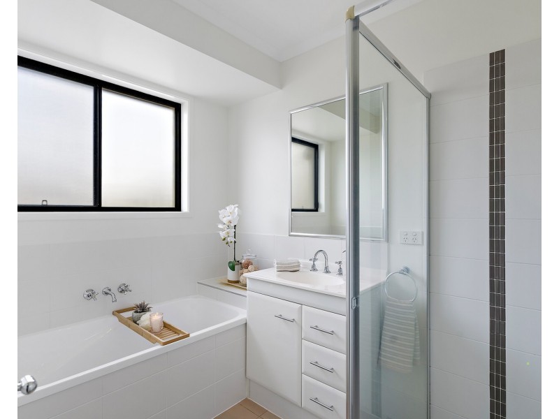 9 Dream Court, Nambour QLD 4560