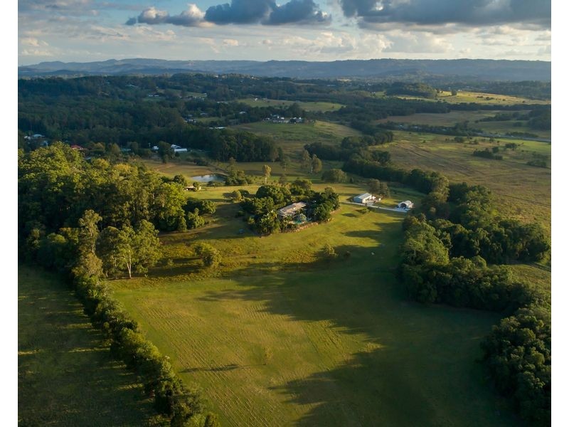62 Preston Road, Diddillibah QLD 4559