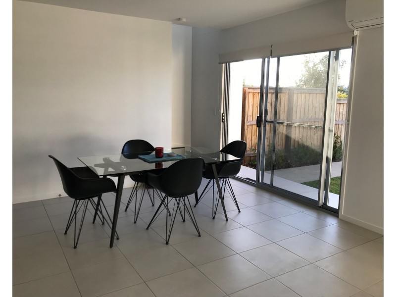 9 Flintwood Crescent, Palmview QLD 4553